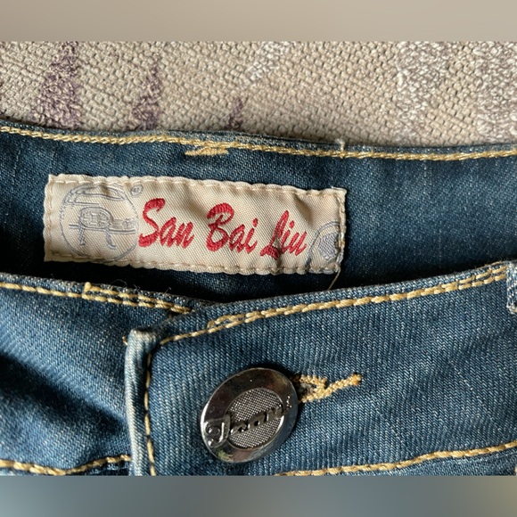 NWT Woman’s San Bai Liu Jeans. Size 30. - Picture 6 of 7